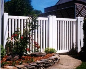 Greenbeier Vinyl Pool and Yard Fence